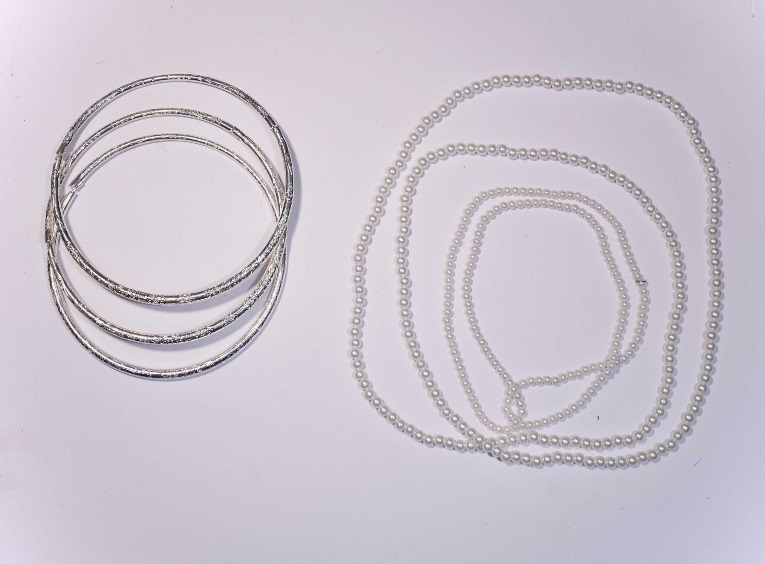 Kiềng, Dây Ngọc Trai