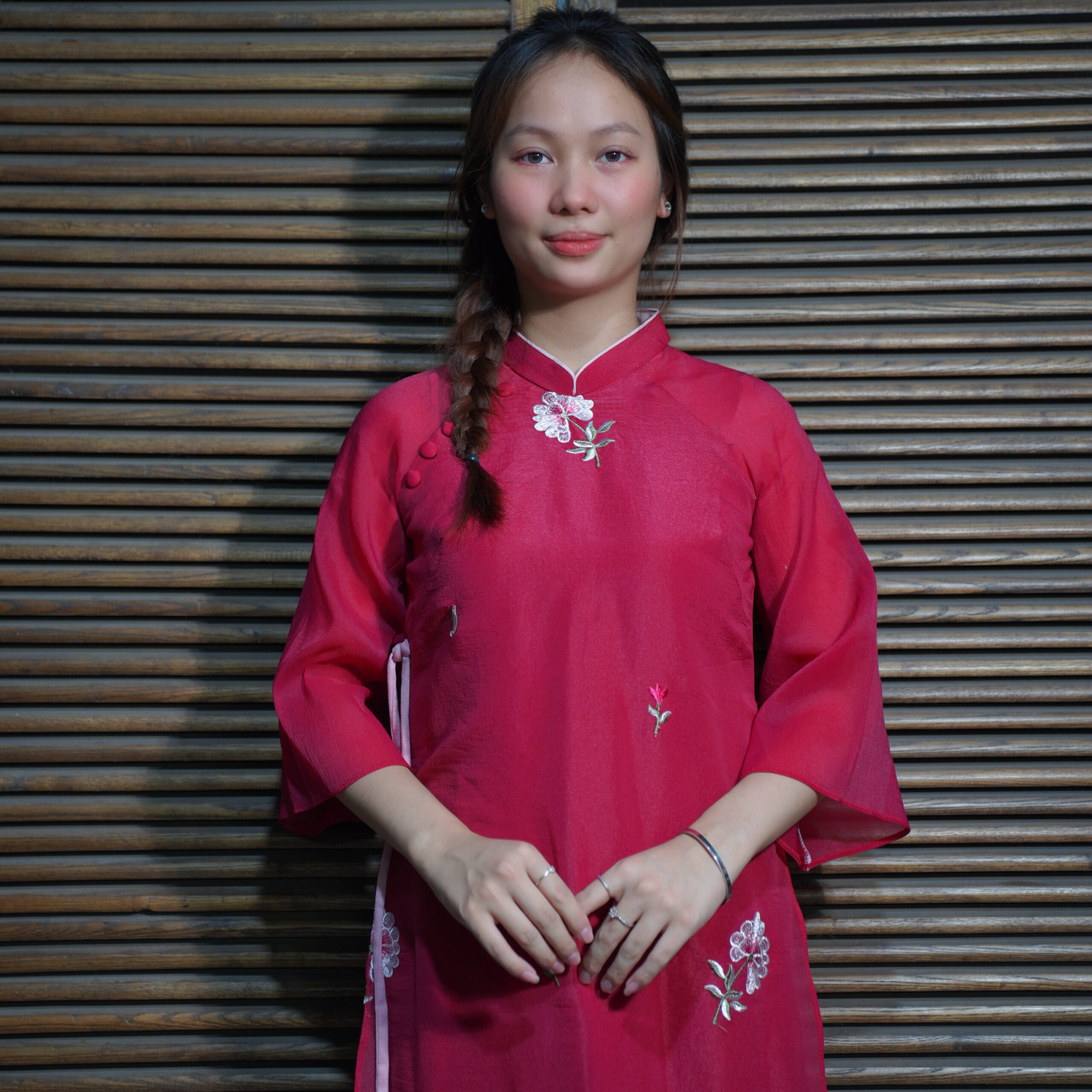 Áo Dài đỏ xuông hoa