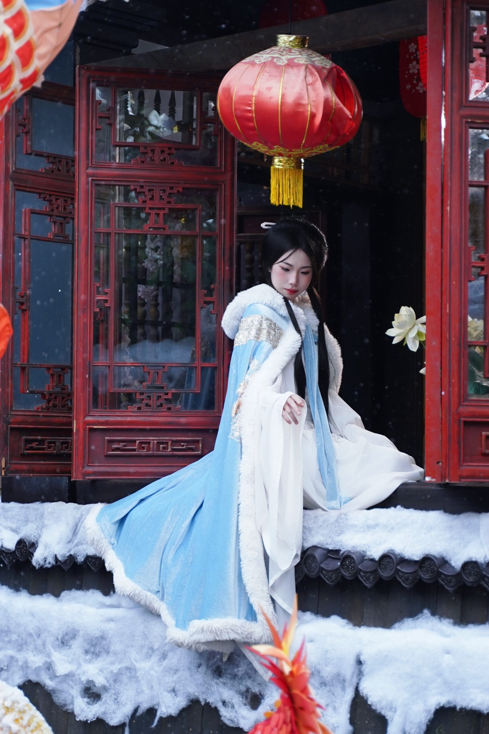 Áo choàng xanh ngắn- 150k/1 người/1 giờ
