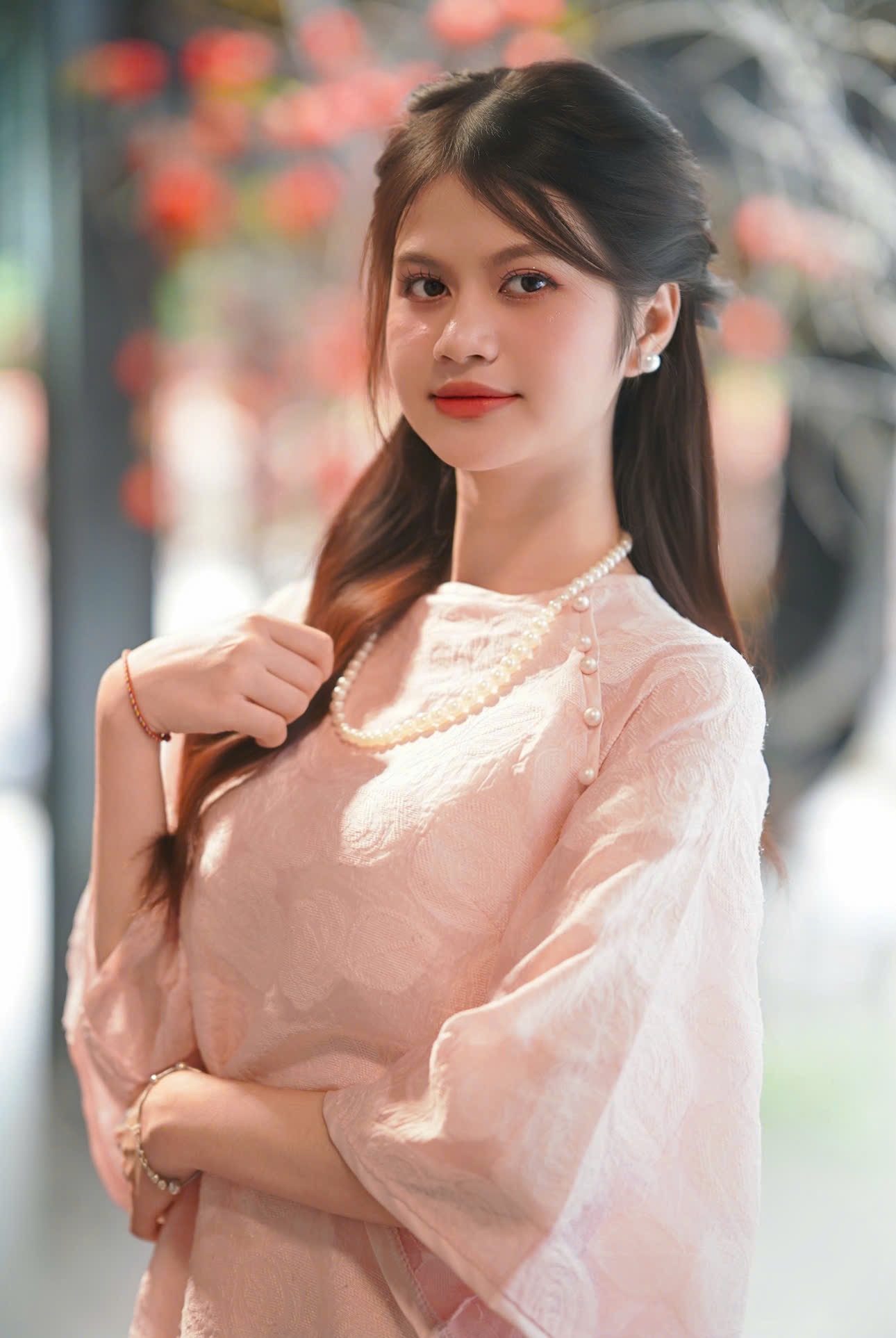 Áo dài hồng phấn hoạ tiết hoa hồng nổi (combo99-799)